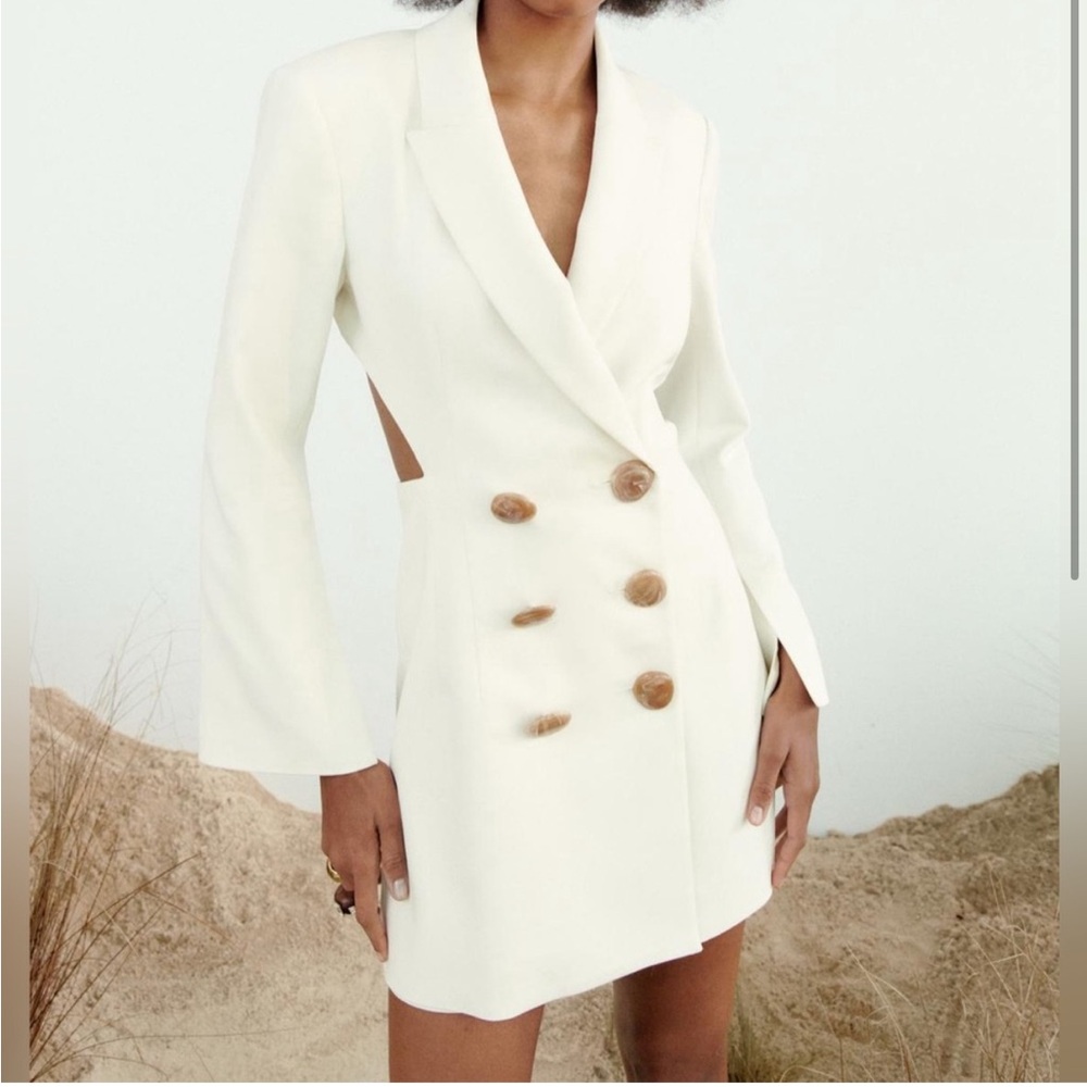 Zara open back shorts  jumpsuit blazer XSmall